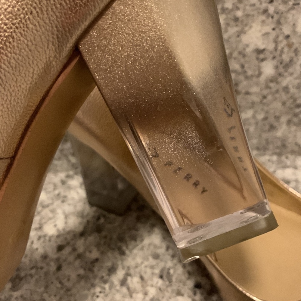 💃👠Katy Perry Women's The A.W Middie-Smooth Metallic Pump Rose Gold 9.5 👠💃 - Picture 10 of 16